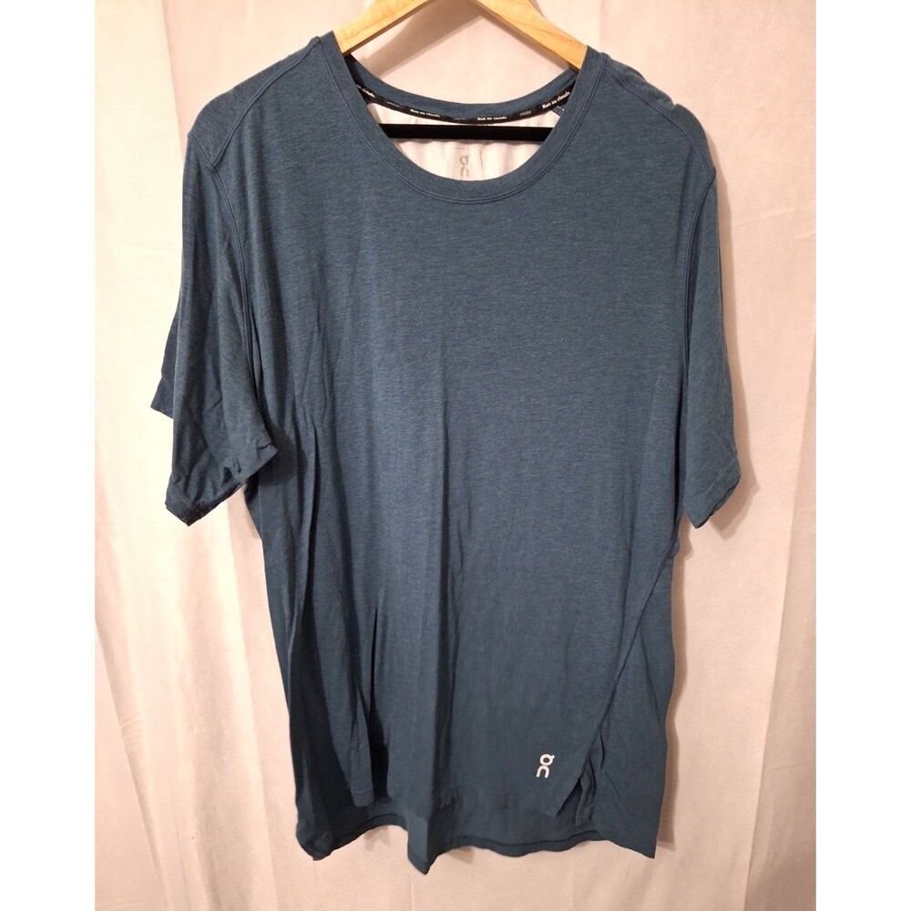 On Cloud Comfort- T Shirt Men's XXL Performance Workout Athlesiure Gym Walking